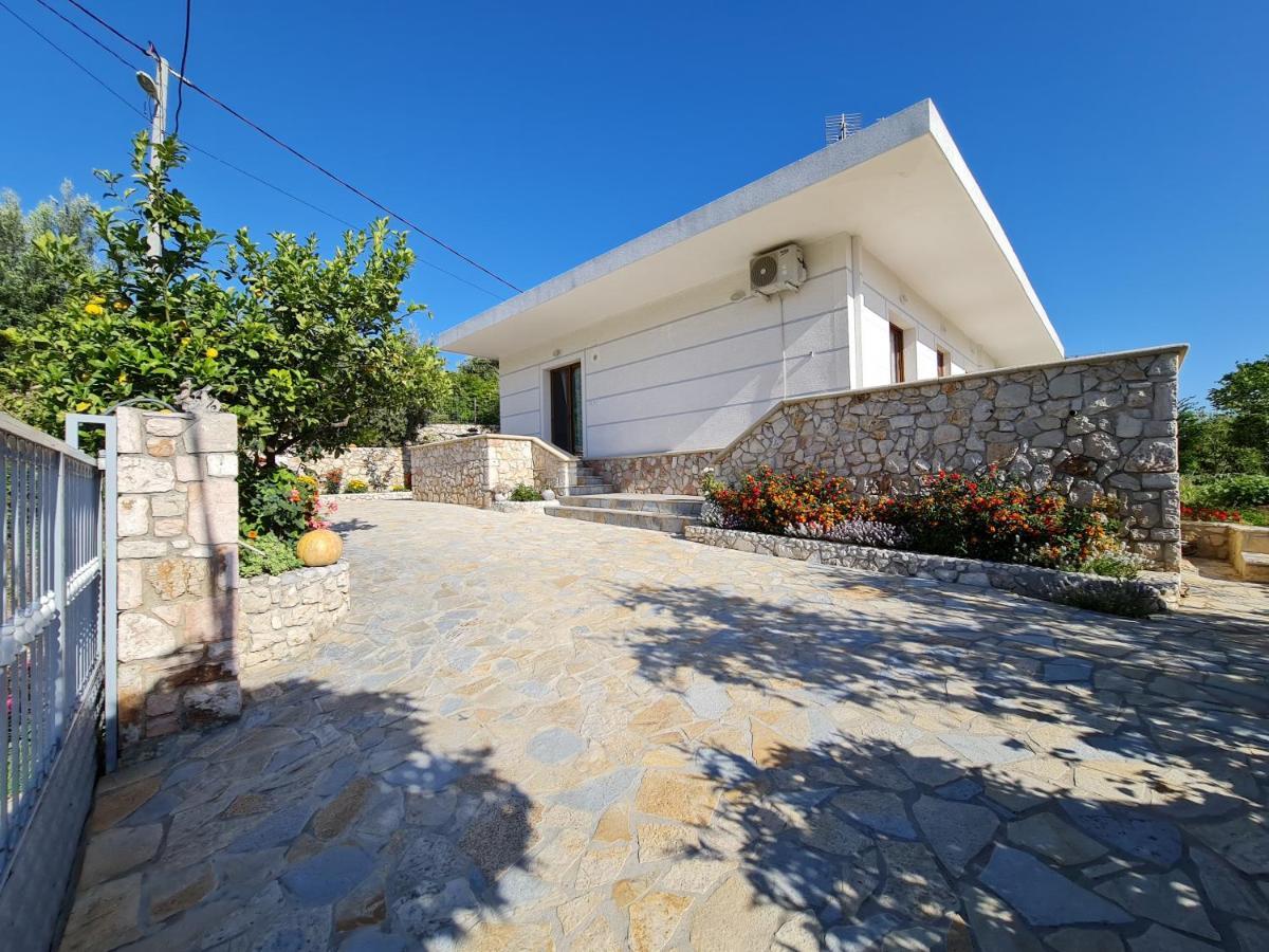 Guesthouse Redilka Ksamil Exterior foto